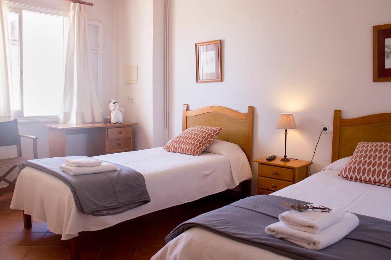 Grupoandria El Claustre De Ciutadella - Hospederia Hostel Εξωτερικό φωτογραφία