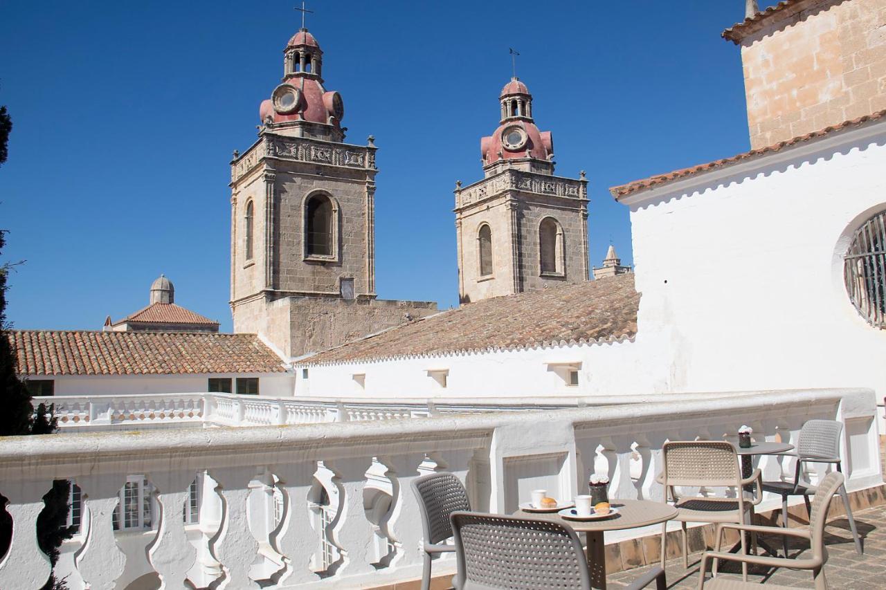 Grupoandria El Claustre De Ciutadella - Hospederia Hostel Εξωτερικό φωτογραφία