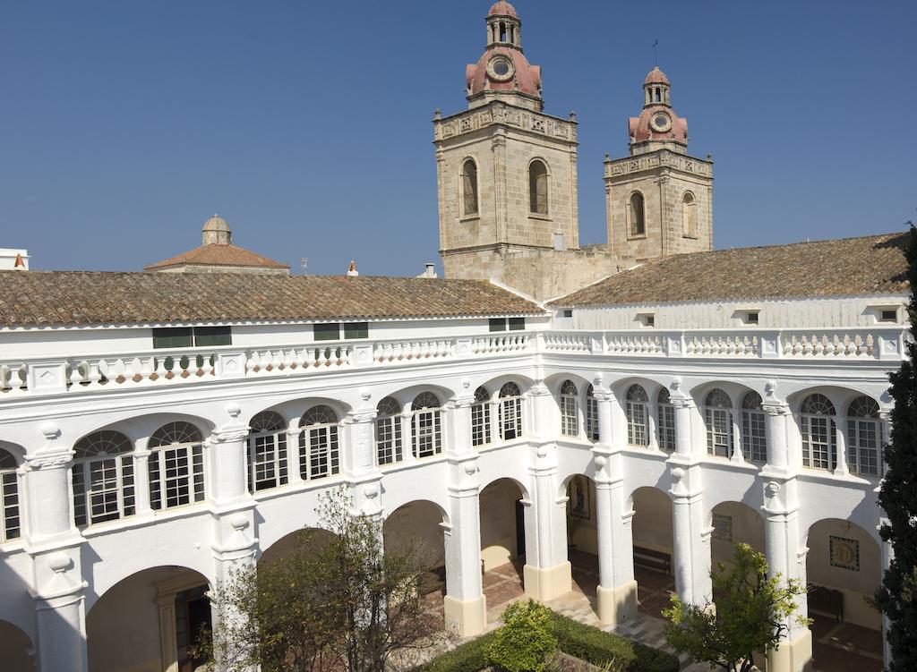 Grupoandria El Claustre De Ciutadella - Hospederia Hostel Εξωτερικό φωτογραφία